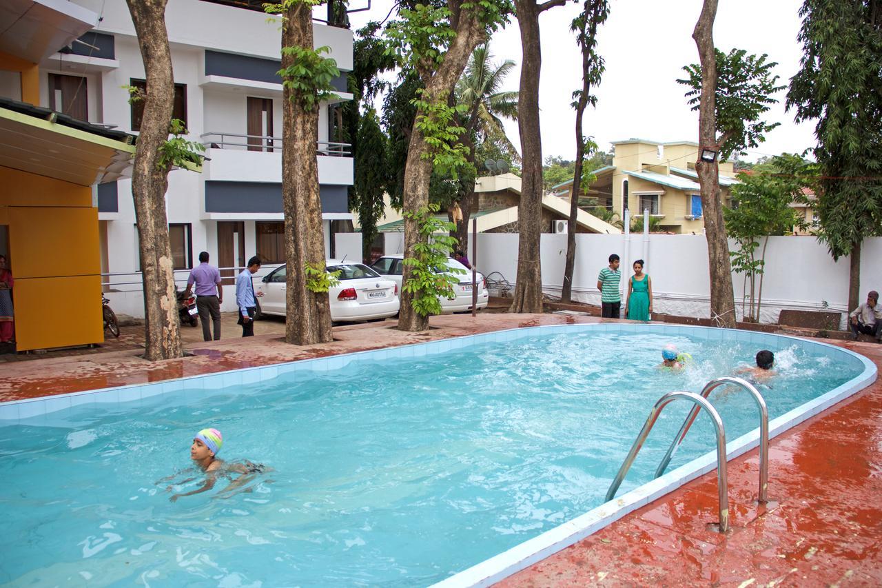 Sunshine Resort Lonavala Exteriör bild